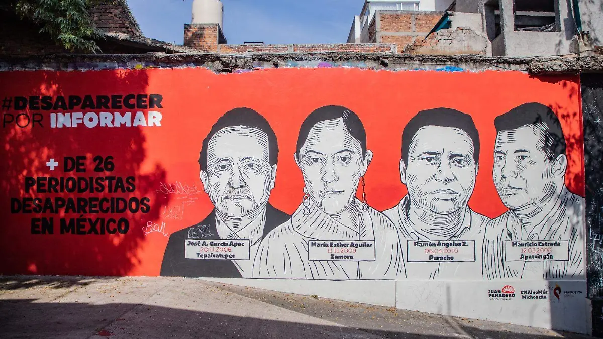 Mural de los 26 periodistas desaparecidos en Michoacán